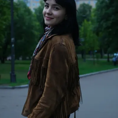 Ясмина, 24