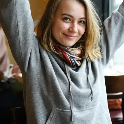 Катя, 33