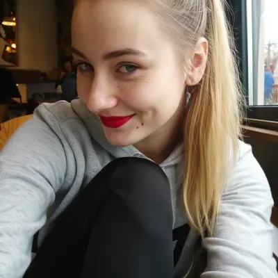 Евгения, 27